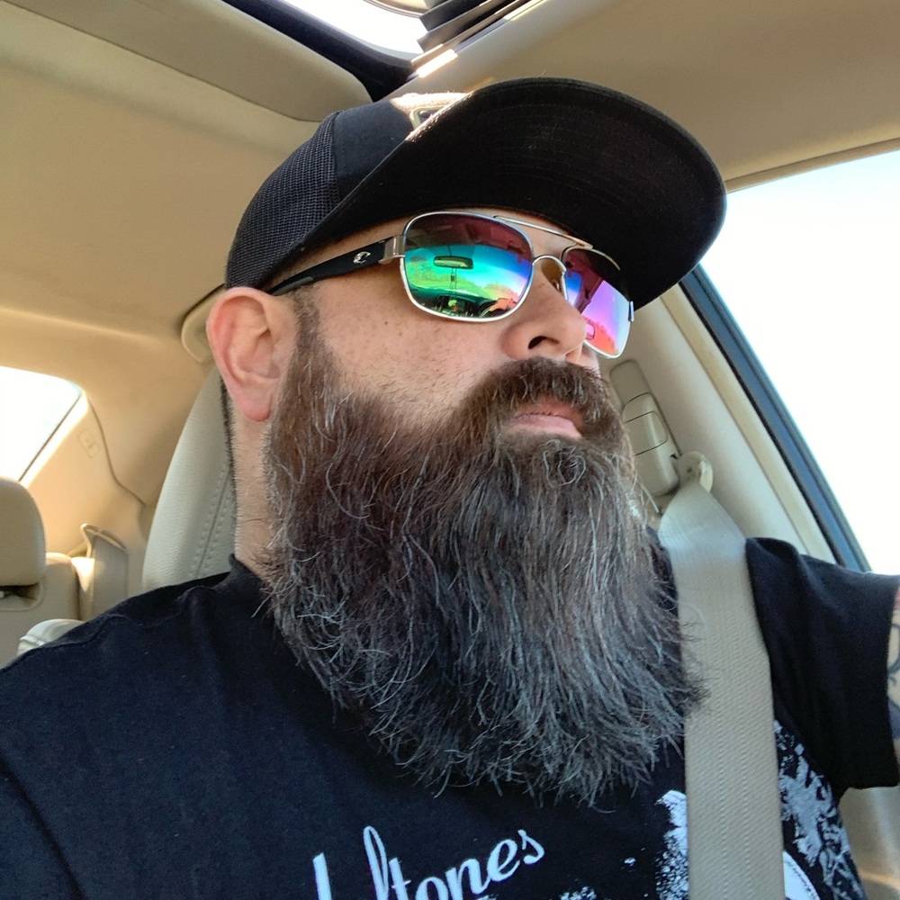 Meet your Posher, Aaron